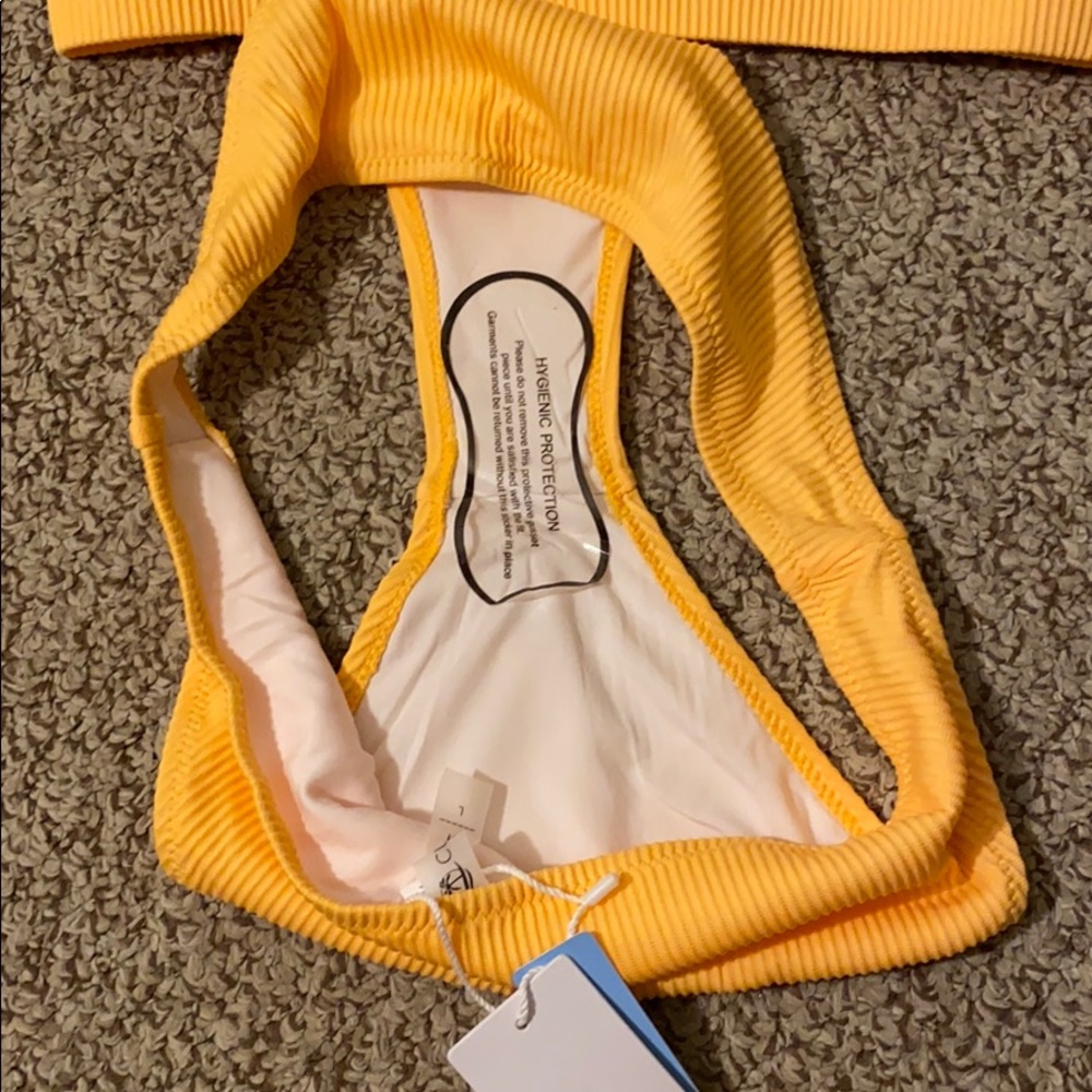 Bathing suit! - Picture 3 of 3